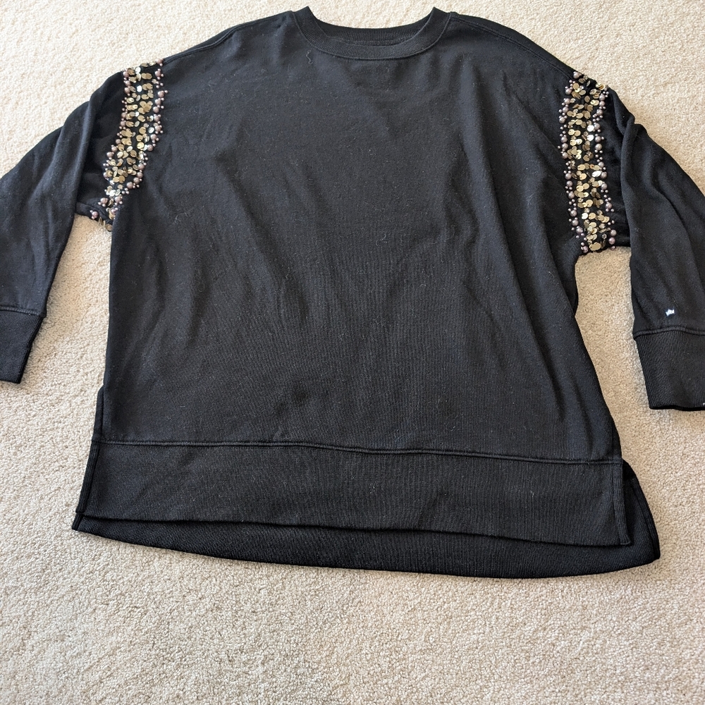 Crown and Ivy Beaded Detail Sleeve Top, size M